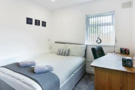 Key Serviced Apartments Hall Green Solihull Extérieur photo